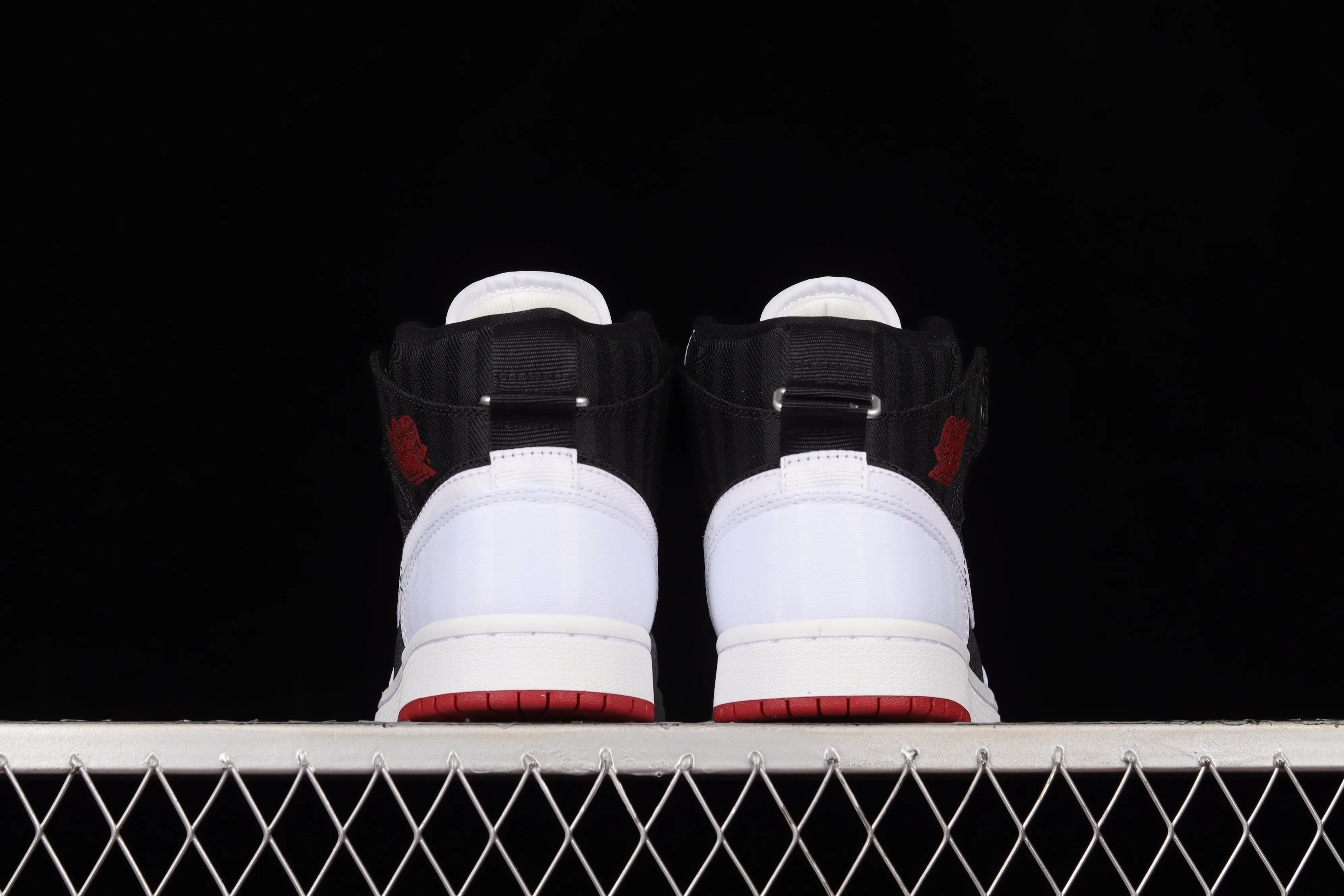 All categories Air Jordan Jordan series basketball shoes Air Jordan 1 Mid G version pure original Air Jordan 1 Mid UT "Black White" AJ1 Joe 1 white, black and purple stitching Zhongbang basketball shoes DD9338-016